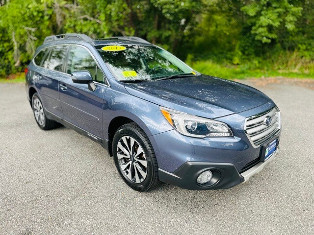 2017 Subaru Outback 2.5i Limited photo 2
