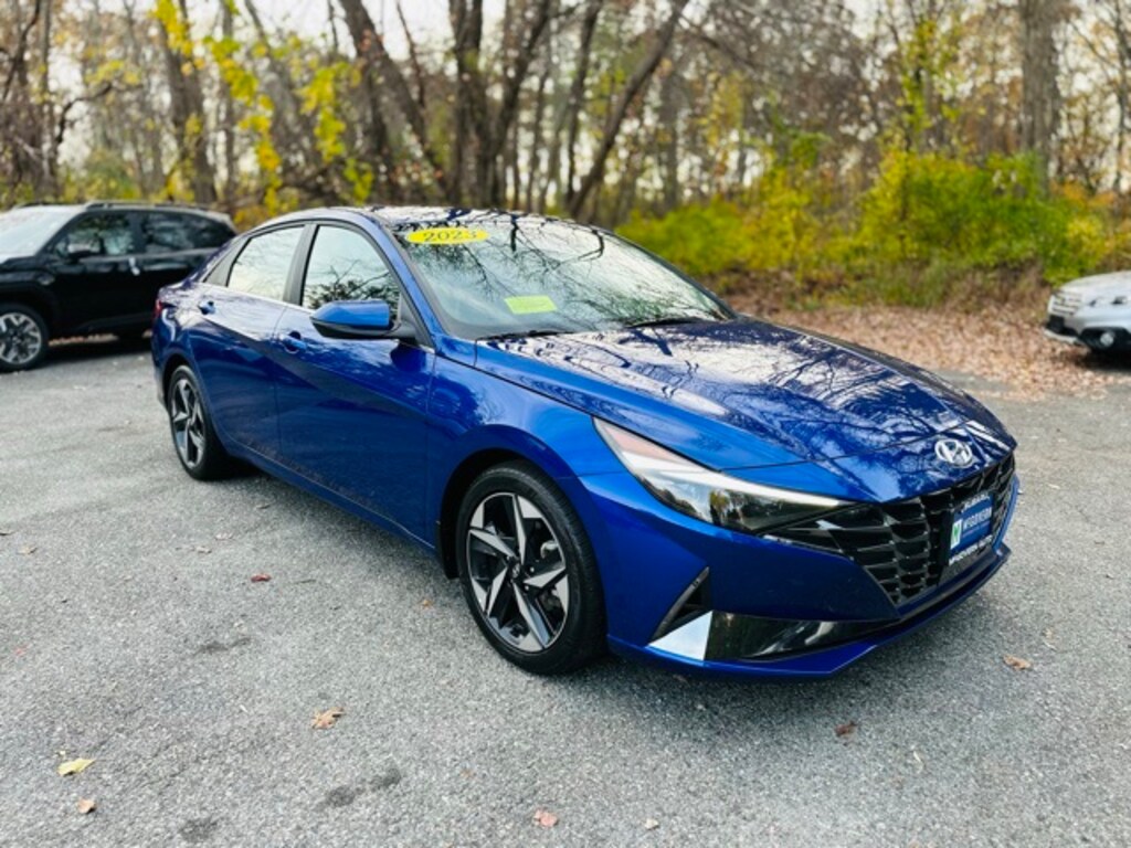 Used 2023 Hyundai Elantra Limited Sedan