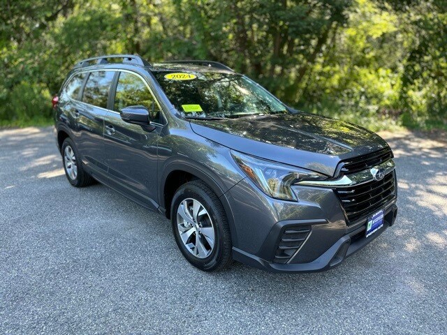 2024 Subaru Ascent Premium photo 3