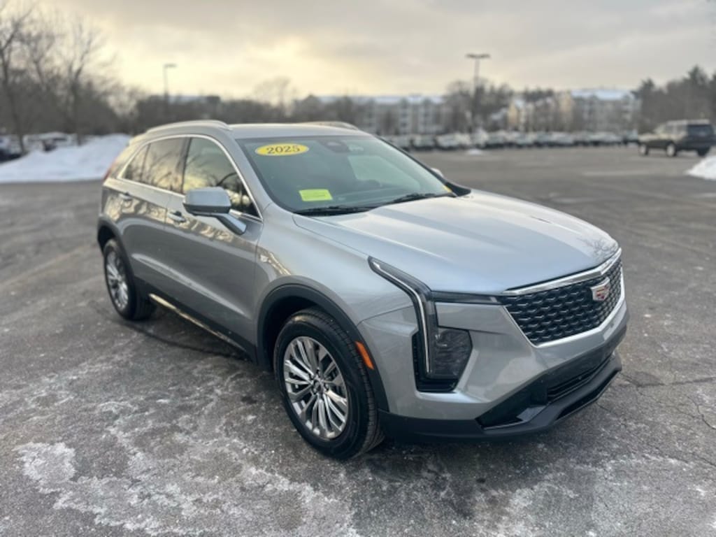 Used 2025 CADILLAC XT4 Premium Luxury SUV