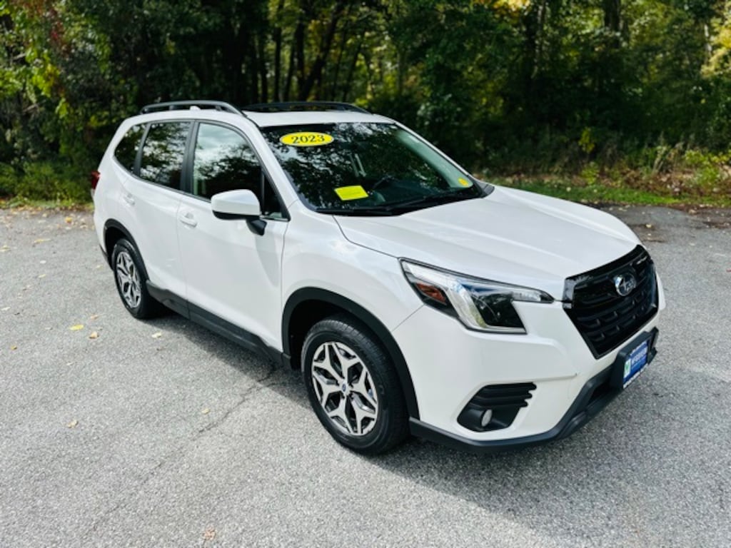 Used 2023 Subaru Forester Premium SUV