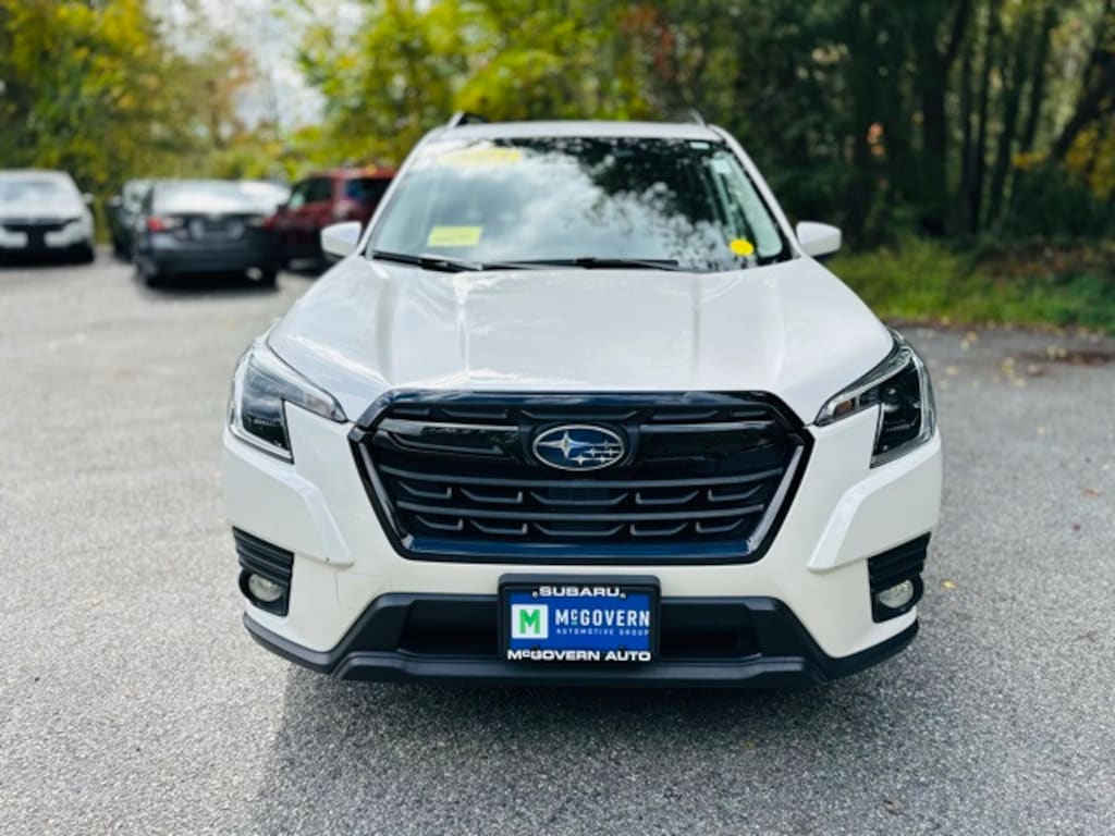 Used 2023 Subaru Forester Premium SUV