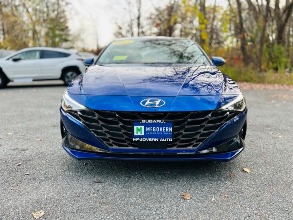 Used 2023 Hyundai Elantra Limited Sedan