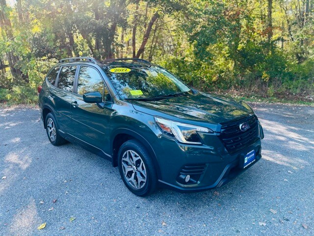 2022 Subaru Forester Premium photo 3