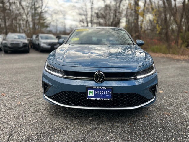 2025 Volkswagen Jetta 1.5T SE photo 2