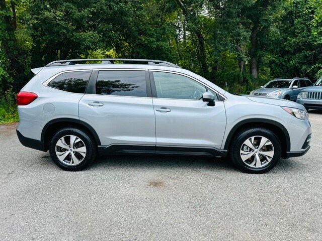 2022 Subaru Ascent Premium photo 4