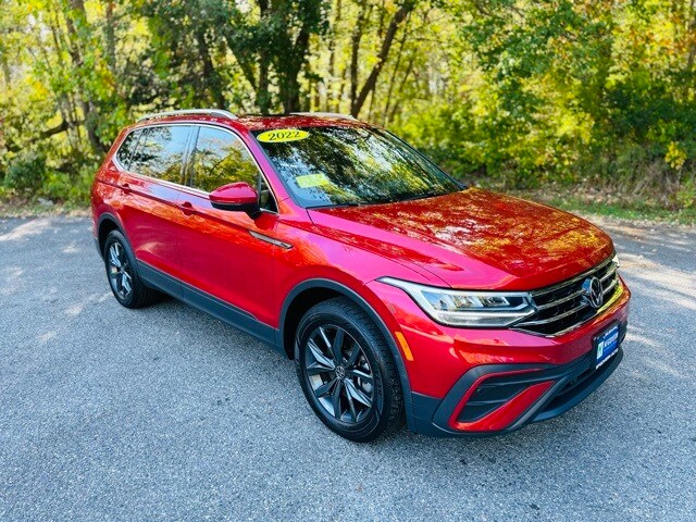2022 Volkswagen Tiguan SE photo 3