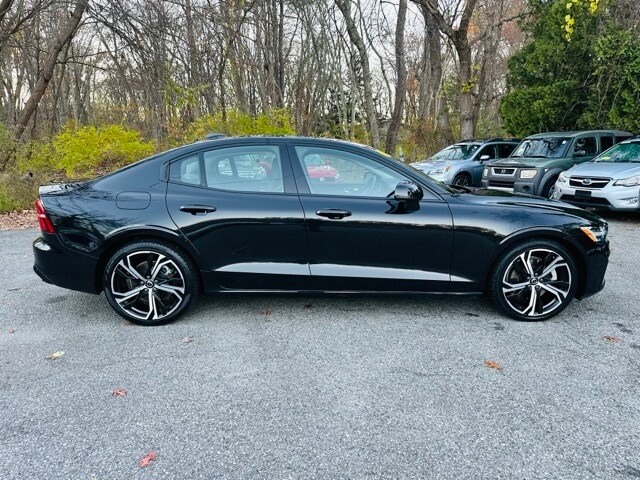 2024 Volvo S60 B5 Core photo 4