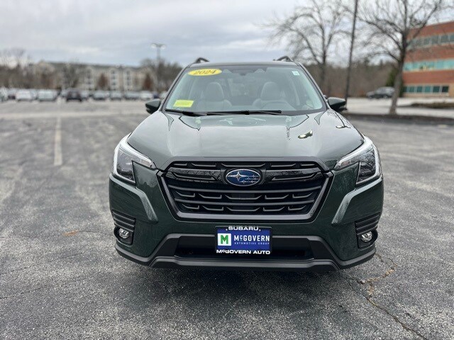 2024 Subaru Forester Limited photo 2