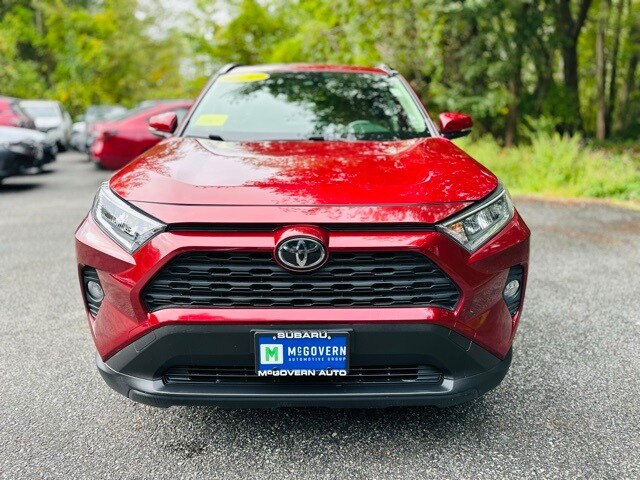 2019 Toyota RAV4 XLE photo 2