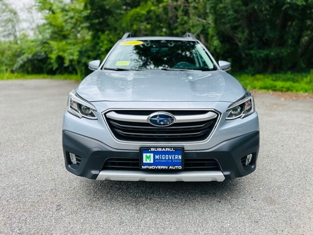 2022 Subaru Outback Limited photo 2