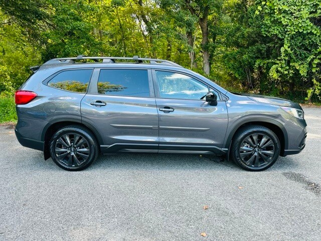 2022 Subaru Ascent Onyx Edition photo 4