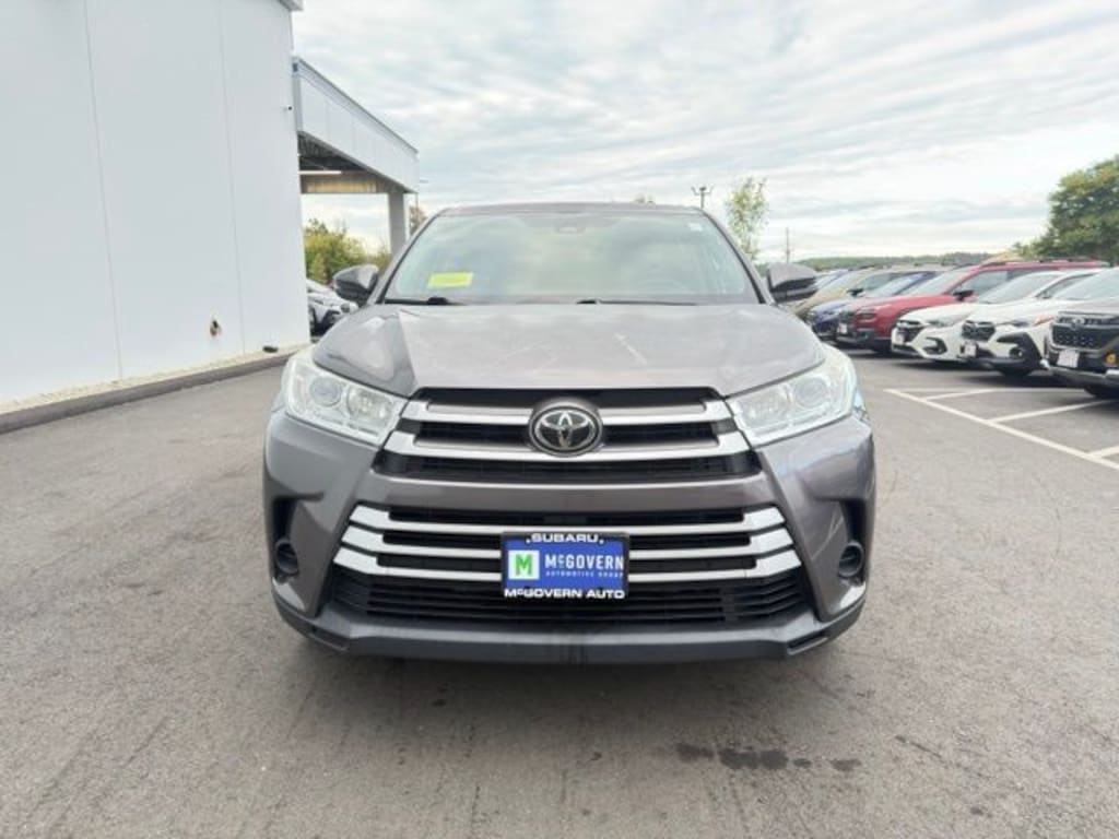Used 2018 Toyota Highlander LE SUV