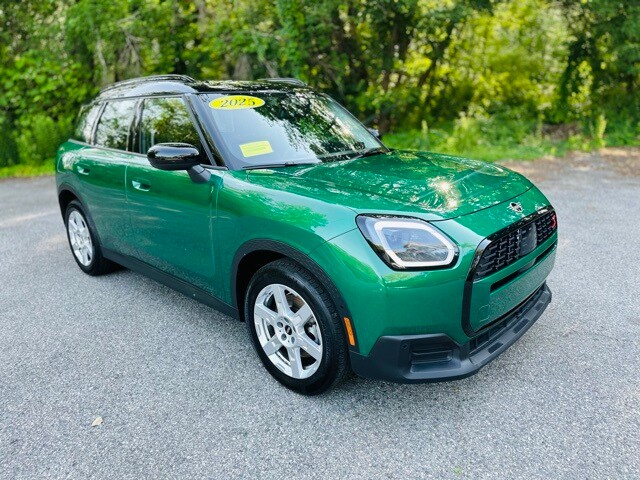 2025 Mini Cooper S ALL4 photo 3