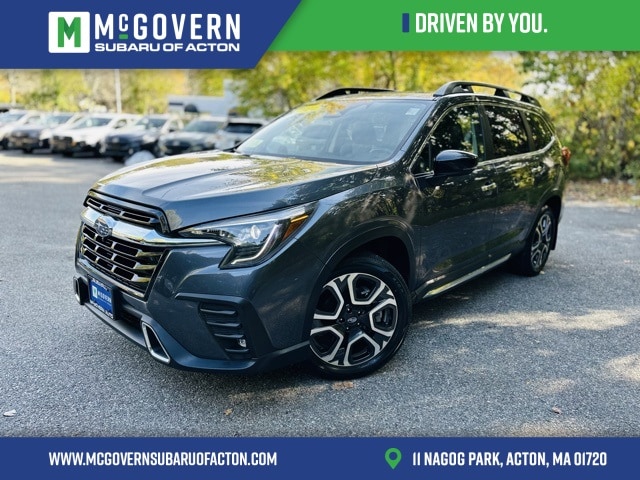 2024 Subaru Ascent Touring's photo