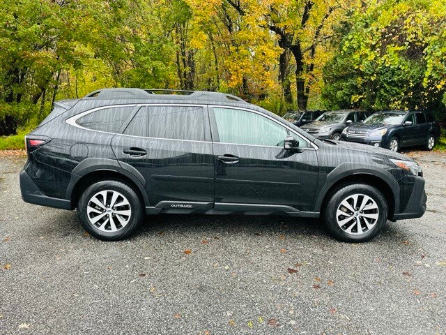 2025 Subaru Outback Premium photo 4