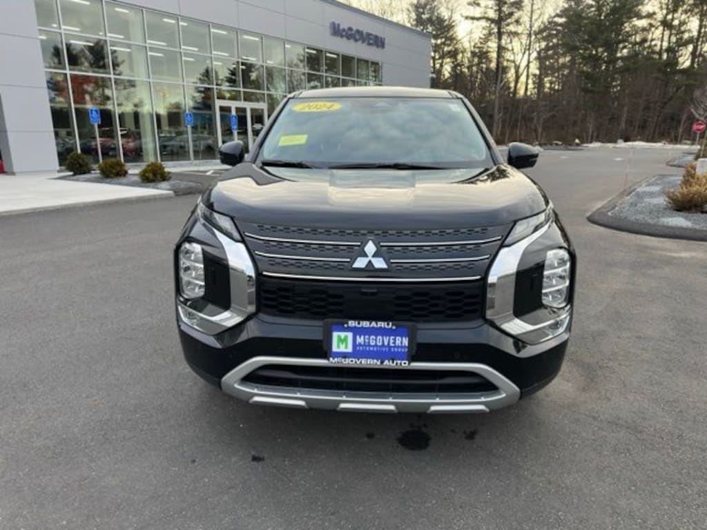 Used 2024 Mitsubishi Outlander SE SUV