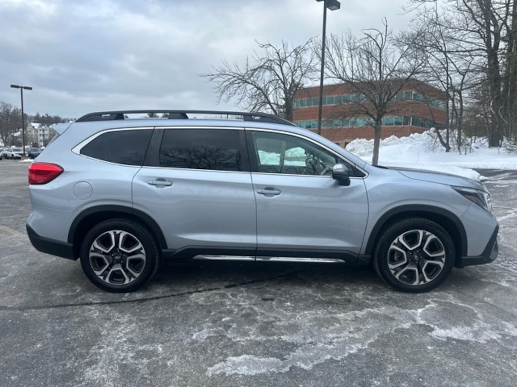 Used 2023 Subaru Ascent Limited SUV