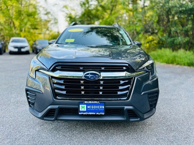 2024 Subaru Ascent Premium photo 2