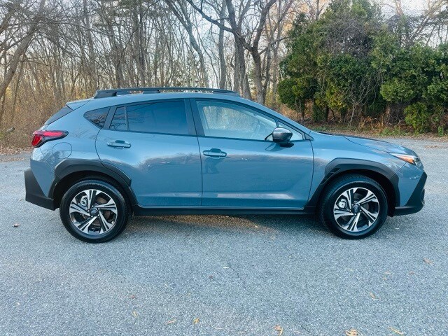 2025 Subaru Crosstrek Premium photo 4