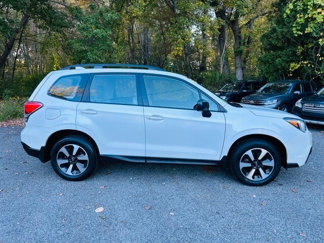 2017 Subaru Forester 2.5i photo 4
