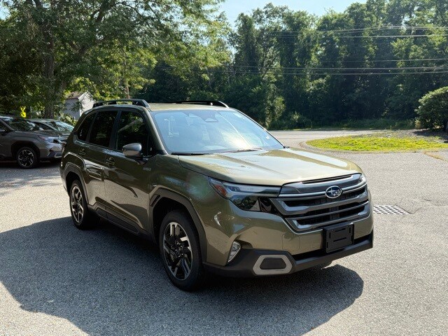 2025 Subaru Forester Limited photo 3