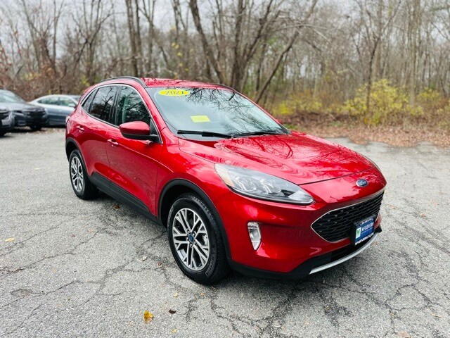 2021 Ford Escape SEL photo 3