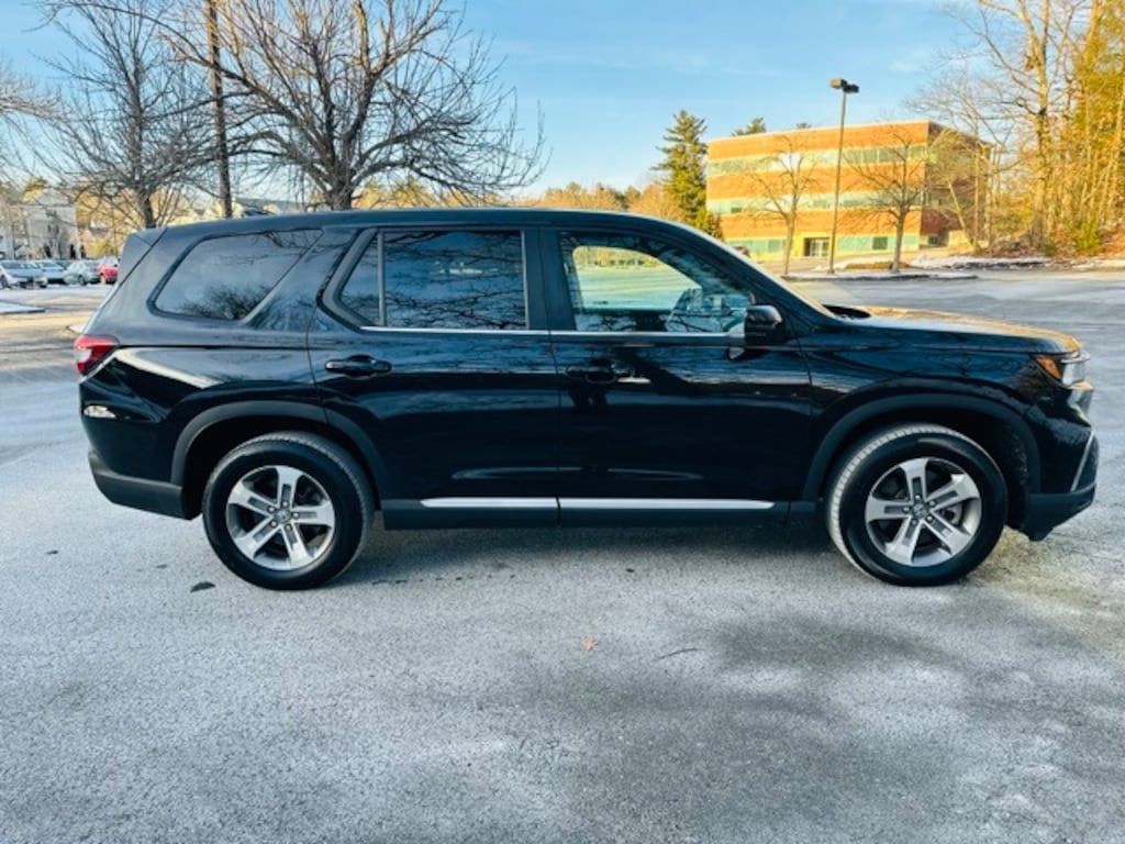 Used 2024 Honda Pilot EX-L SUV