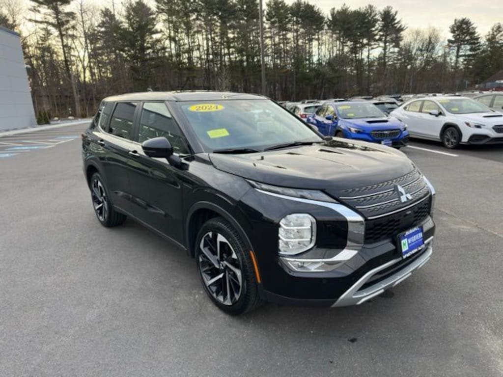 Used 2024 Mitsubishi Outlander SE SUV