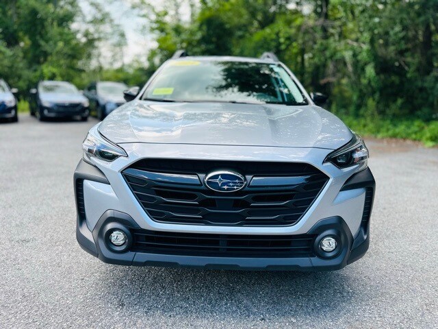 2024 Subaru Outback Onyx Edition photo 2