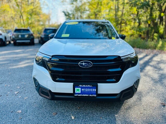 2025 Subaru Forester Sport photo 2