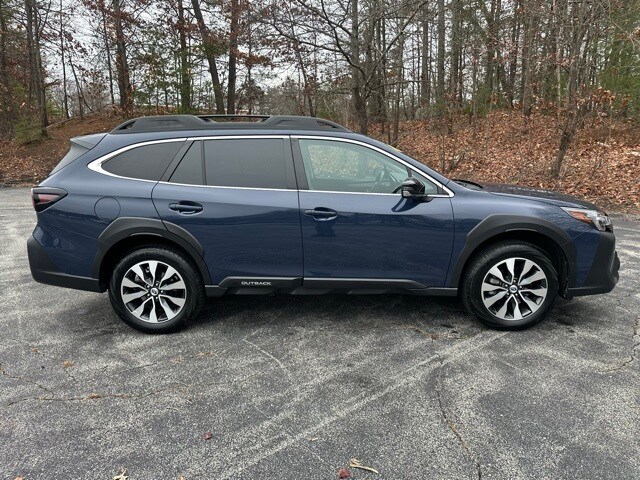 2023 Subaru Outback Limited photo 4