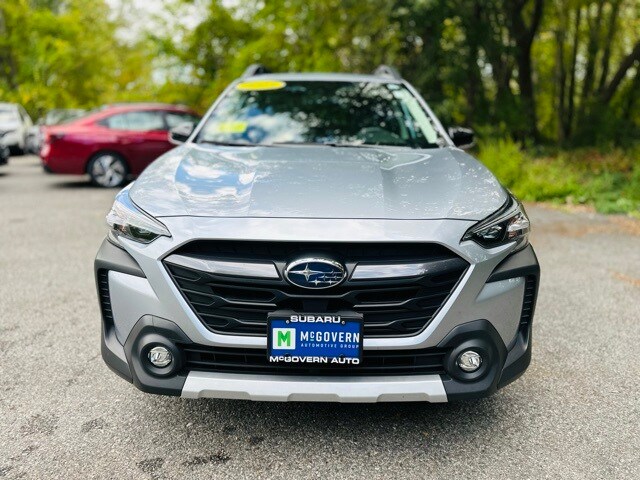 2023 Subaru Outback Limited photo 2