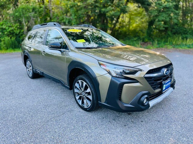 2023 Subaru Outback Limited photo 3