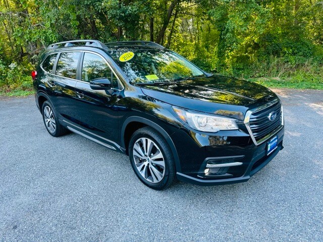 2022 Subaru Ascent Limited photo 3