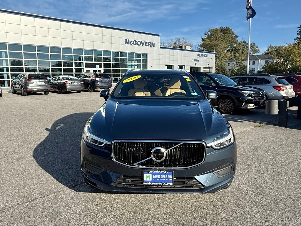 2020 Volvo XC60 T5 Momentum photo 2
