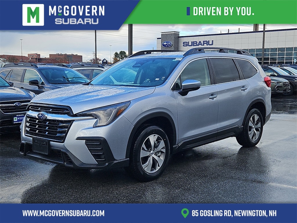 2025 Subaru Ascent Premium's photo