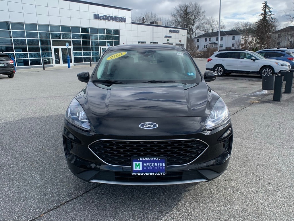 Used 2021 Ford Escape SE with VIN 1FMCU9G60MUA34370 for sale in Newington, NH