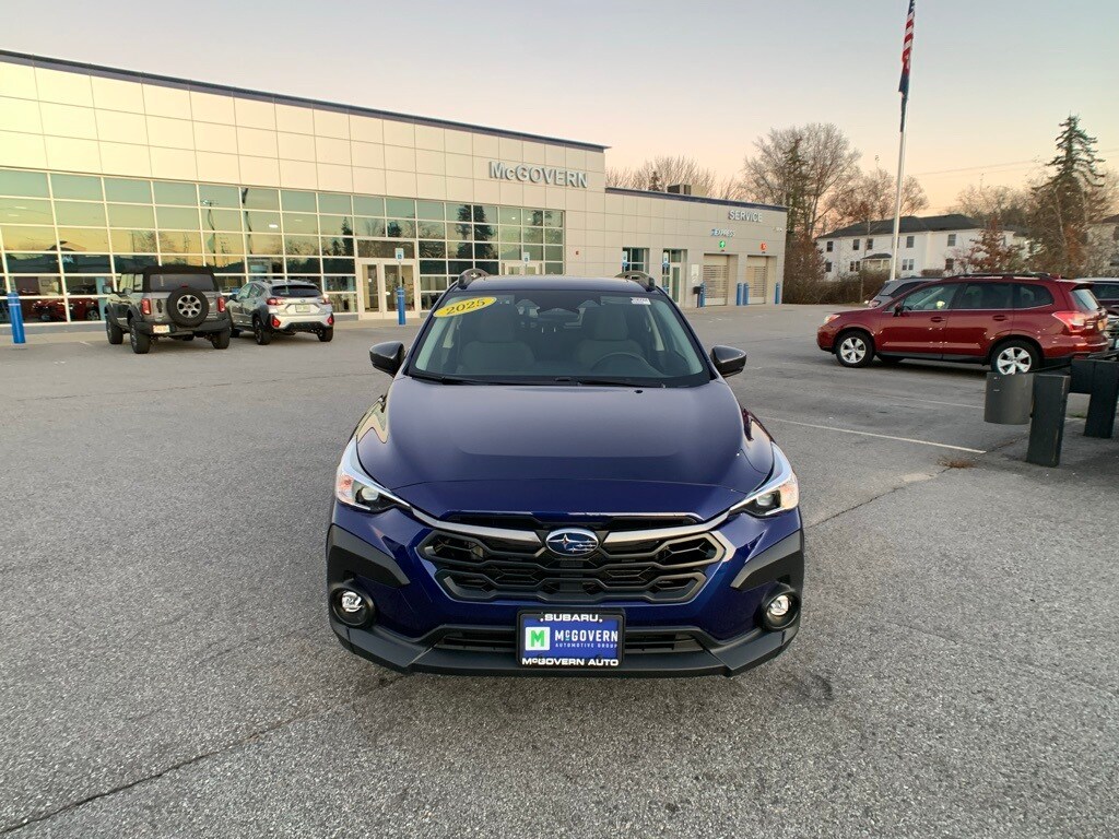 2025 Subaru Crosstrek Premium photo 2