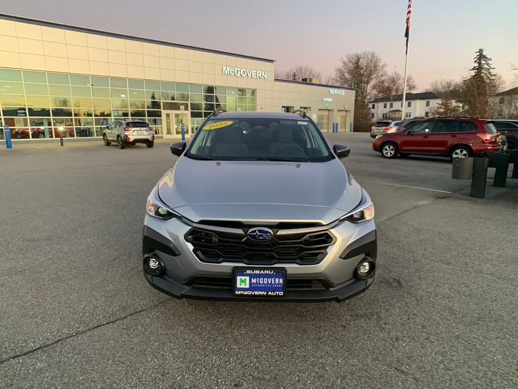 2025 Subaru Crosstrek Premium photo 2