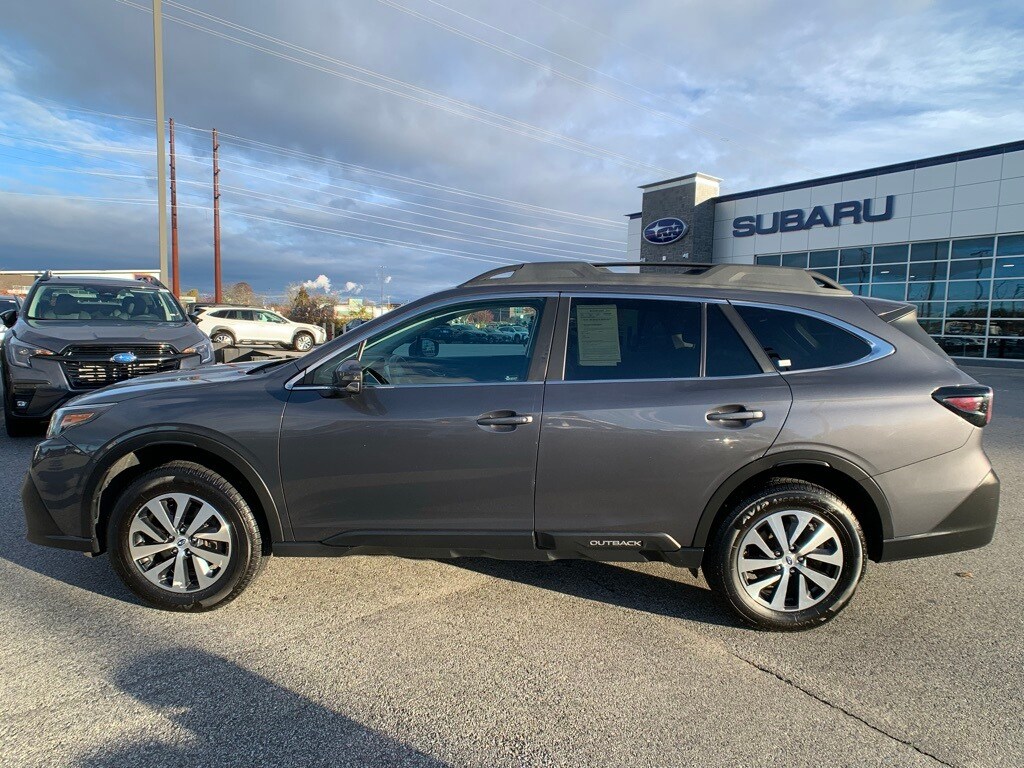 2020 Subaru Outback Premium photo 3