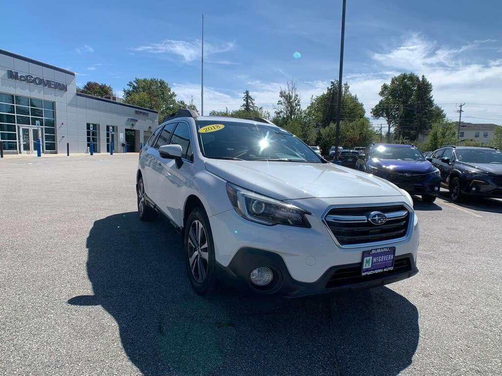 2018 Subaru Outback 3.6R Limited photo 2