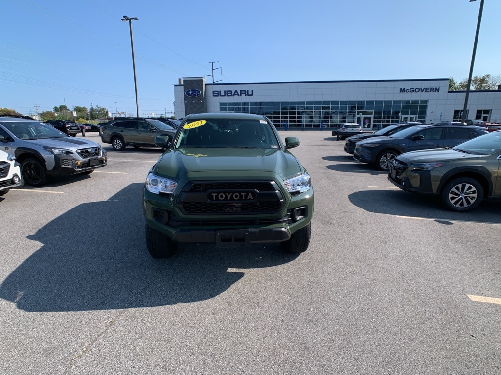 Used 2022 Toyota Tacoma SR5 with VIN 3TMCZ5AN1NM520853 for sale in Newington, NH