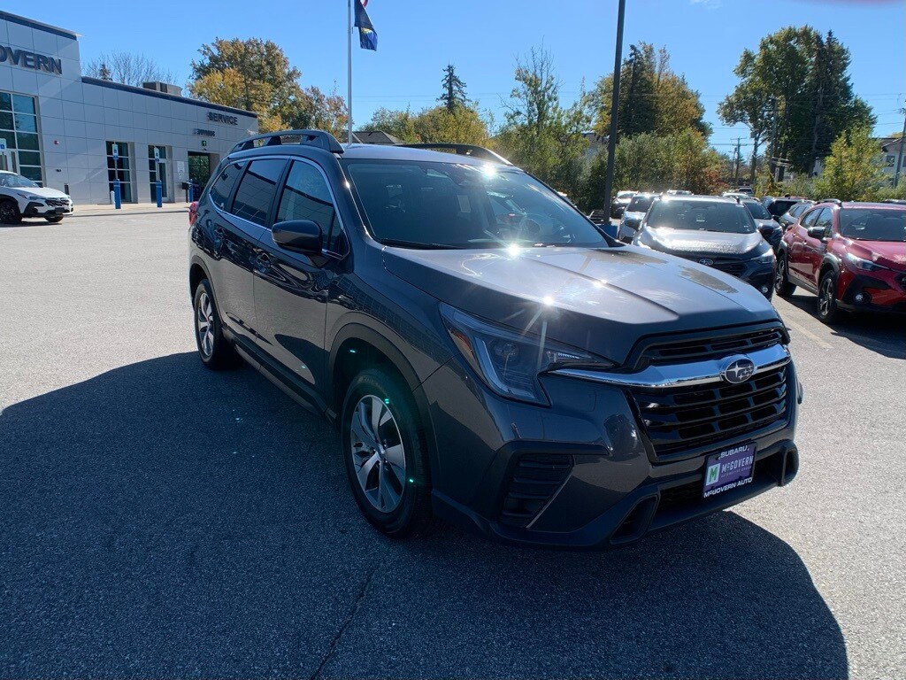 2024 Subaru Ascent Premium photo 2