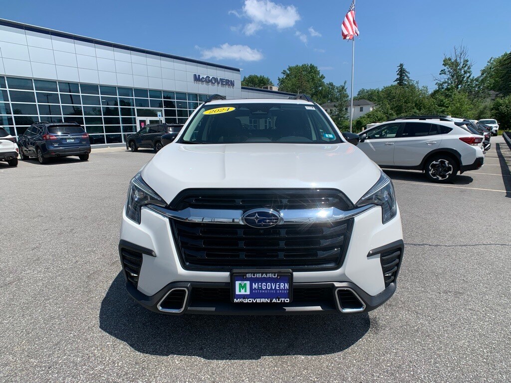 2024 Subaru Ascent Touring photo 2