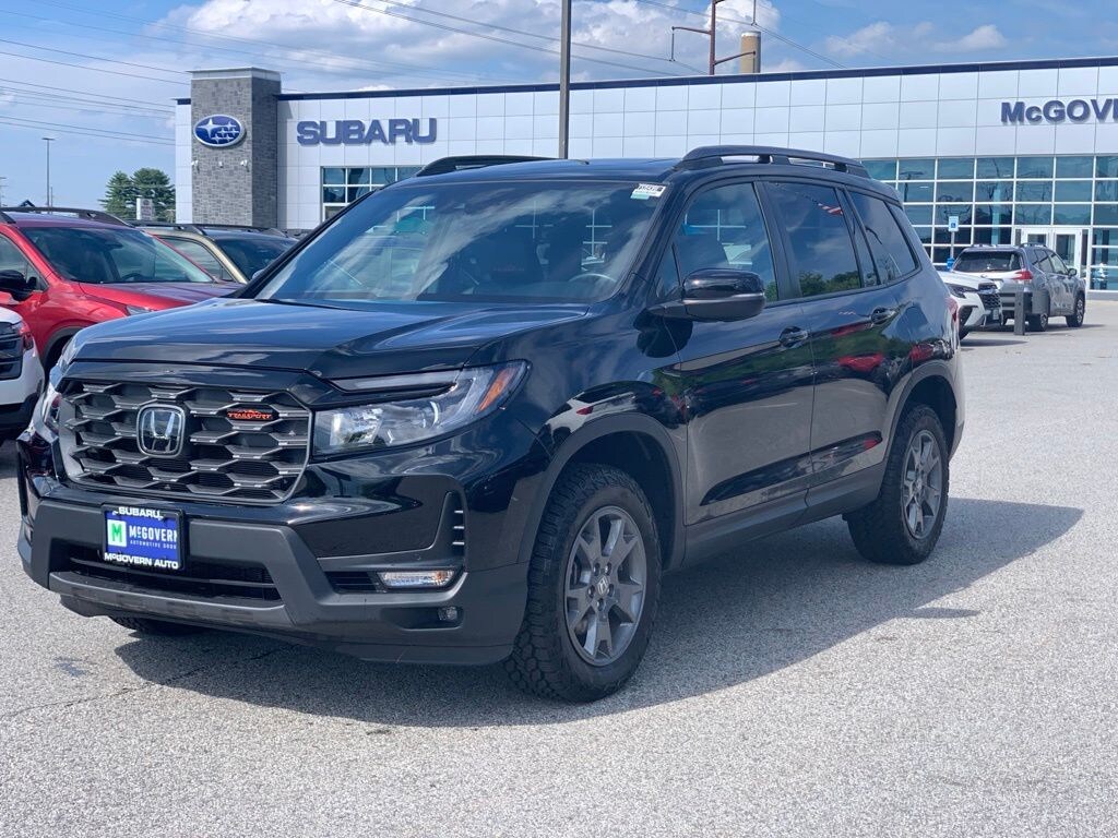 Used 2025 Honda Passport TrailSport SUV