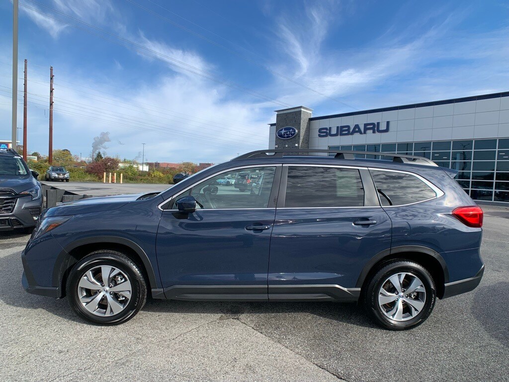2024 Subaru Ascent Premium photo 4