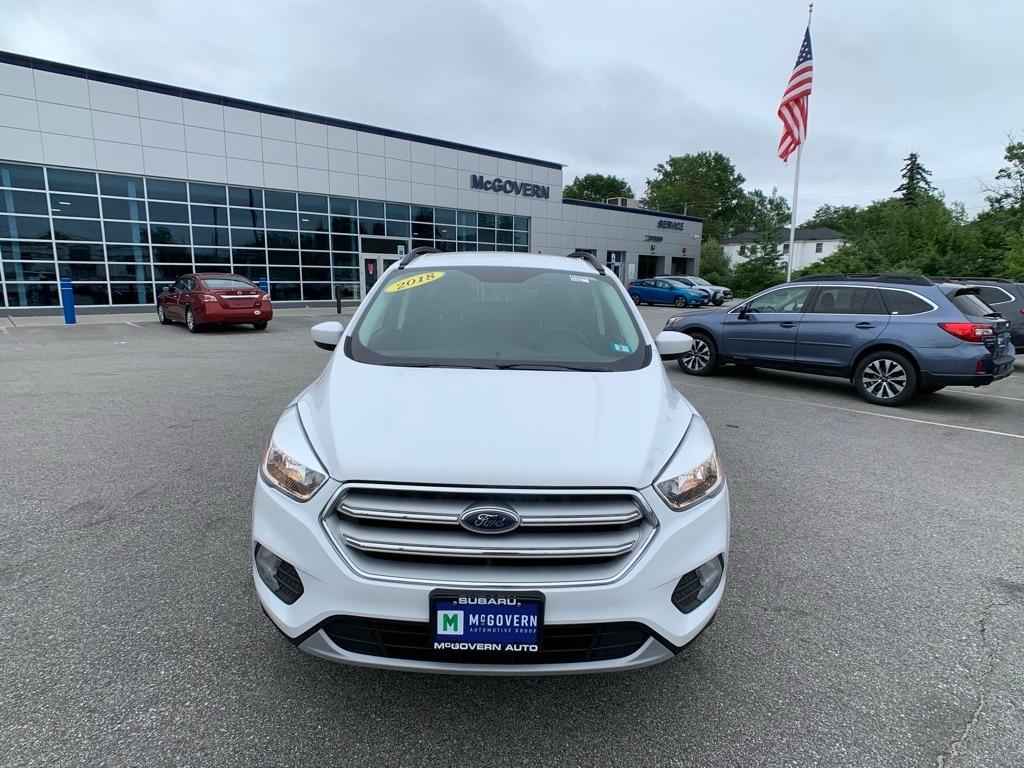 Used 2018 Ford Escape SE with VIN 1FMCU9GD3JUC88889 for sale in Newington, NH