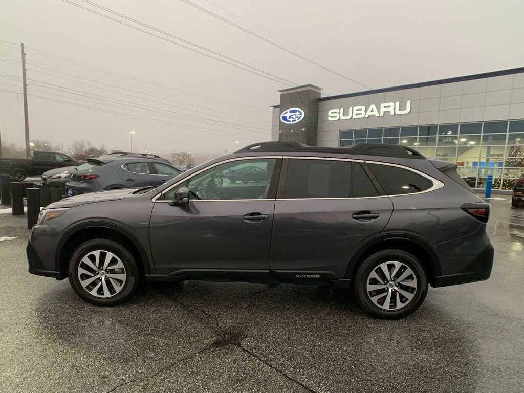 Used 2022 Subaru Outback Premium SUV