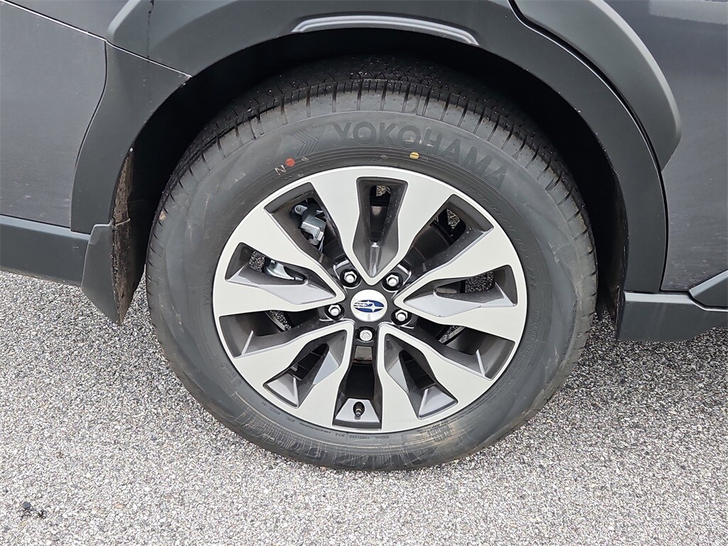 2025 Subaru Outback Touring XT photo 4